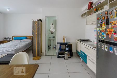 Sala / Quarto de kitnet/studio à venda com 1 quarto, 38m² em Cambuci, São Paulo