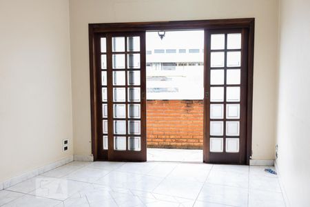 Sala de apartamento à venda com 2 quartos, 90m² em Pacaembu, São Paulo