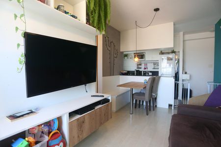 Sala de apartamento para alugar com 2 quartos, 56m² em Quitaúna, Osasco