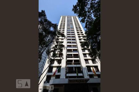 Apartamento à venda com 46m², 1 quarto e 1 vaga Apartamento à venda com 46m², 1 quarto e 1 vagaFachada