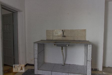 Sala/Cozinha de casa para alugar com 1 quarto, 35m² em Vila Libanesa, São Paulo