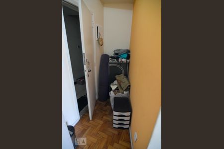 Studio à venda com 28m², 1 quarto e sem vaga Studio à venda com 28m², 1 quarto e sem vagaCorredor