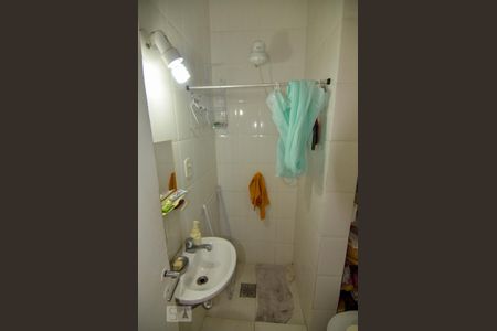 Banheiro de kitnet/studio à venda com 1 quarto, 28m² em Centro, Rio de Janeiro