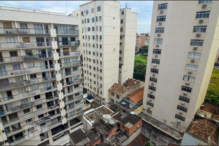 Vista de kitnet/studio à venda com 1 quarto, 28m² em Centro, Rio de Janeiro