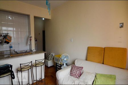Sala de kitnet/studio à venda com 1 quarto, 28m² em Centro, Rio de Janeiro