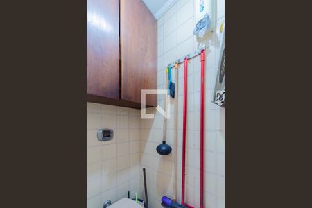 Apartamento à venda com 69m², 2 quartos e 2 vagasBanheiro de serviço