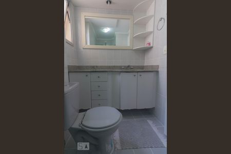 Banheiro de apartamento à venda com 3 quartos, 76m² em Jardim Consórcio, São Paulo