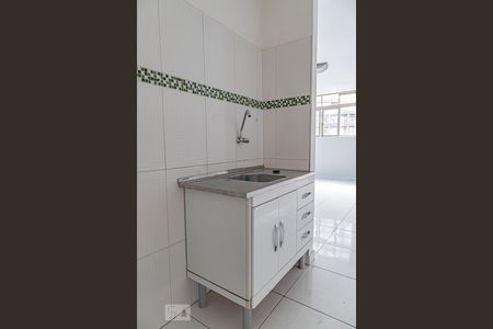 Cozinha de kitnet/studio para alugar com 1 quarto, 28m² em Bela Vista, São Paulo