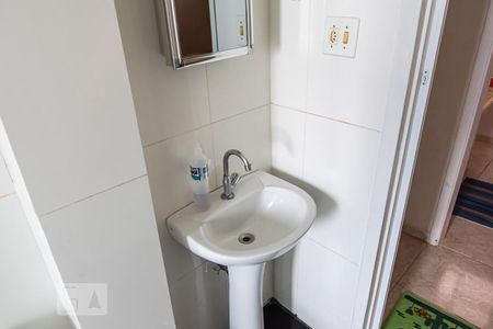 Banheiro e Área de serviço de kitnet/studio à venda com 1 quarto, 20m² em Sé, São Paulo