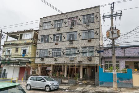 Fachada do prédio de apartamento para alugar com 2 quartos, 60m² em Vila da Penha, Rio de Janeiro
