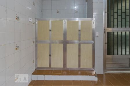 Apartamento para alugar com 60m², 2 quartos e 1 vaga Apartamento para alugar com 60m², 2 quartos e 1 vagaCozinha - Armários