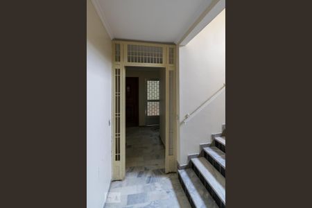 Entrada do imóvel de apartamento para alugar com 2 quartos, 60m² em Vila da Penha, Rio de Janeiro