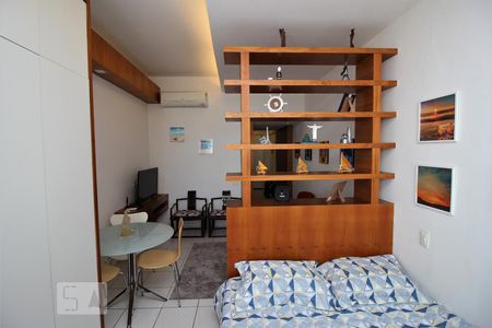 Studio para alugar com 40m², 1 quarto e sem vagaQuarto - Armários