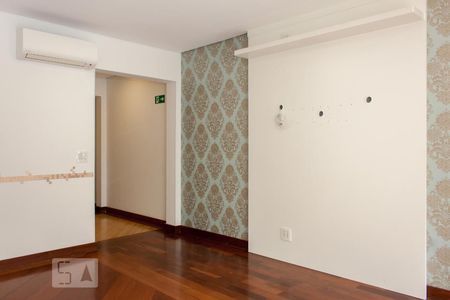 Sala de casa à venda com 5 quartos, 190m² em Perdizes, São Paulo