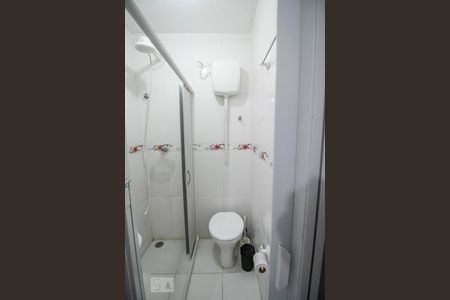 Banheiro de kitnet/studio à venda com 1 quarto, 16m² em Mirandópolis, São Paulo