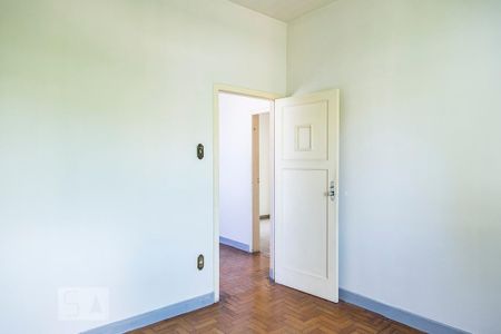 Quarto 1 de apartamento para alugar com 2 quartos, 65m² em Carlos Prates, Belo Horizonte