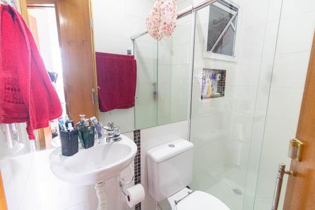 Banheiro de apartamento à venda com 2 quartos, 45m² em Vila Floresta, Santo André