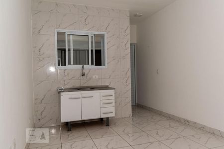 Cozinha de kitnet/studio para alugar com 1 quarto, 35m² em Água Rasa, São Paulo