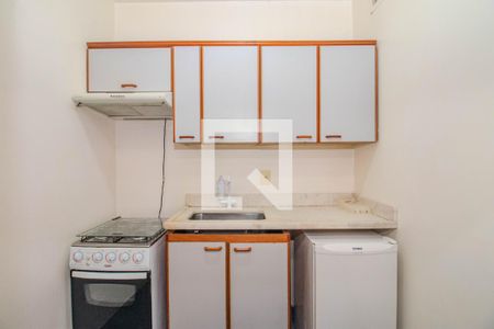 Cozinha de kitnet/studio à venda com 1 quarto, 29m² em Bom Fim, Porto Alegre