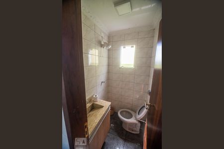 Banheiro de casa à venda com 3 quartos, 198m² em Jardim Avelino, São Paulo