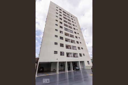 Apartamento à venda com 80m², 3 quartos e 1 vaga Apartamento à venda com 80m², 3 quartos e 1 vagaFachada do bloco