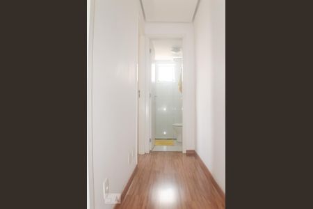 Apartamento à venda com 75m², 3 quartos e 2 vagasCorredor 