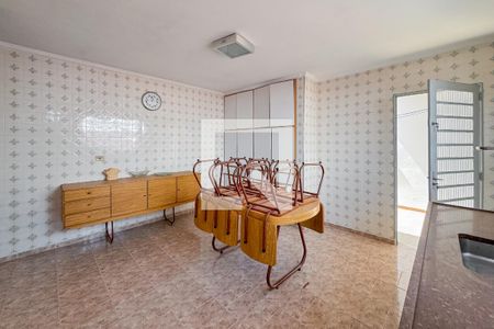 Casa à venda com 200m², 4 quartos e 3 vagasCozinha