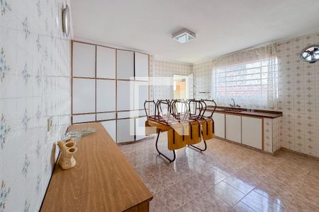 Casa à venda com 200m², 4 quartos e 3 vagasCozinha