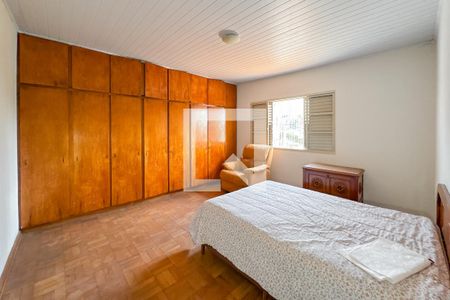 Quarto 1 de casa à venda com 4 quartos, 200m² em Vila Monumento, São Paulo