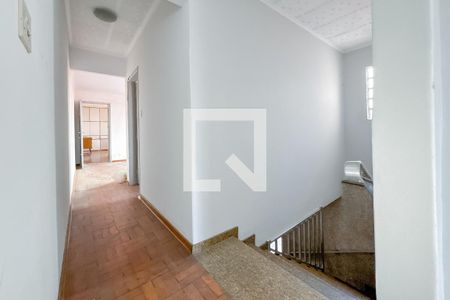 Corredor de casa à venda com 4 quartos, 200m² em Vila Monumento, São Paulo