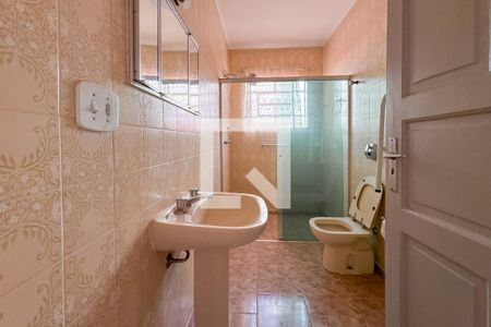 Casa à venda com 200m², 4 quartos e 3 vagasBanheiro