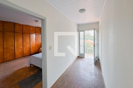 Corredor de casa à venda com 4 quartos, 200m² em Vila Monumento, São Paulo