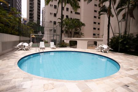 Apartamento para alugar com 170m², 4 quartos e 2 vagasPiscina