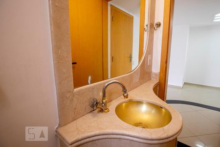 Apartamento para alugar com 170m², 4 quartos e 2 vagasLavabo