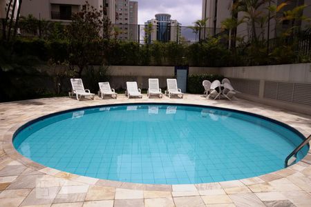 Apartamento para alugar com 170m², 4 quartos e 2 vagasPiscina
