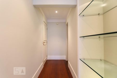 Apartamento para alugar com 165m², 3 quartos e 2 vagas Apartamento para alugar com 165m², 3 quartos e 2 vagasHall de entrada do apartamento