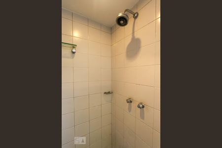 Apartamento para alugar com 165m², 3 quartos e 2 vagas Apartamento para alugar com 165m², 3 quartos e 2 vagasBanheiro da suíte 2 - Chuveiro