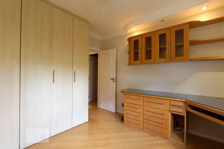 Apartamento para alugar com 165m², 3 quartos e 2 vagas Apartamento para alugar com 165m², 3 quartos e 2 vagasSuíte 2