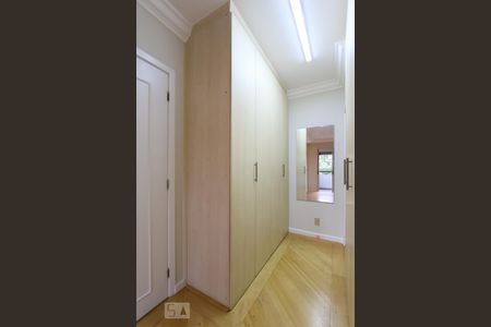 Apartamento para alugar com 165m², 3 quartos e 2 vagas Apartamento para alugar com 165m², 3 quartos e 2 vagasSuíte 1