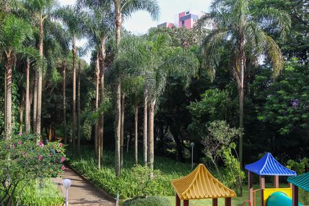 Apartamento para alugar com 165m², 3 quartos e 2 vagas Apartamento para alugar com 165m², 3 quartos e 2 vagasVista da varanda da sala