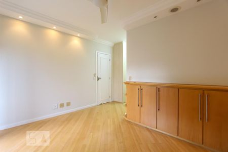 Apartamento para alugar com 165m², 3 quartos e 2 vagas Apartamento para alugar com 165m², 3 quartos e 2 vagasSuíte 1