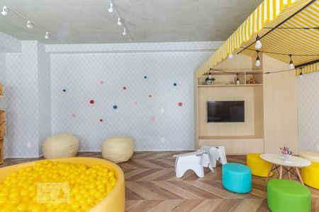 Apartamento para alugar com 34m², 2 quartos e 1 vaga