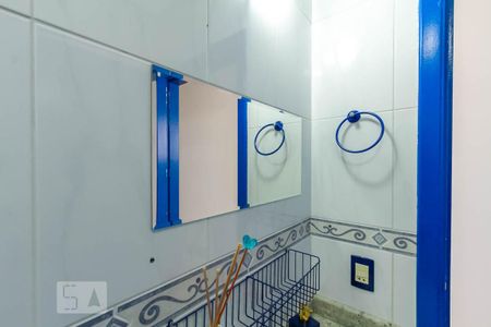 Casa à venda com 120m², 3 quartos e 2 vagas Casa à venda com 120m², 3 quartos e 2 vagasBanheiro social