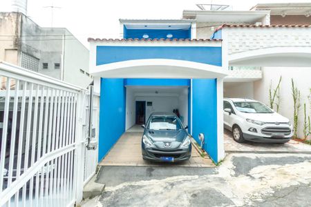 Casa à venda com 120m², 3 quartos e 2 vagas Casa à venda com 120m², 3 quartos e 2 vagasFachada
