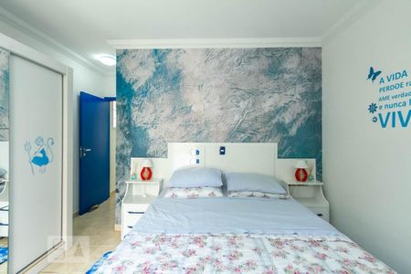 Casa à venda com 120m², 3 quartos e 2 vagas Casa à venda com 120m², 3 quartos e 2 vagasSuíte