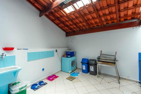 Casa à venda com 120m², 3 quartos e 2 vagas Casa à venda com 120m², 3 quartos e 2 vagasÁrea de Serviço