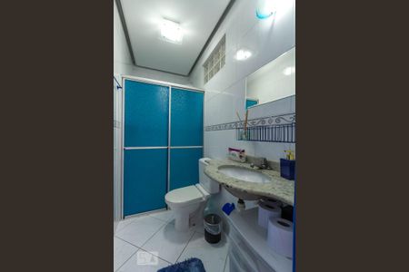 Casa à venda com 120m², 3 quartos e 2 vagas Casa à venda com 120m², 3 quartos e 2 vagasBanheiro social