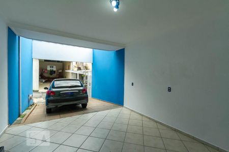Casa à venda com 120m², 3 quartos e 2 vagas Casa à venda com 120m², 3 quartos e 2 vagasGaragem