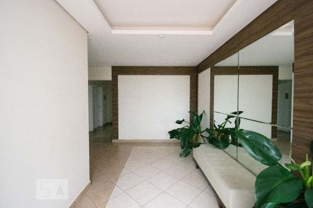 Apartamento para alugar com 81m², 3 quartos e 2 vagasHall social