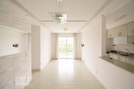 Sala de apartamento para alugar com 3 quartos, 81m² em Vila Isa, São Paulo